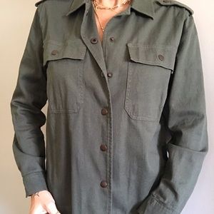 Forever 21 shirt never worn